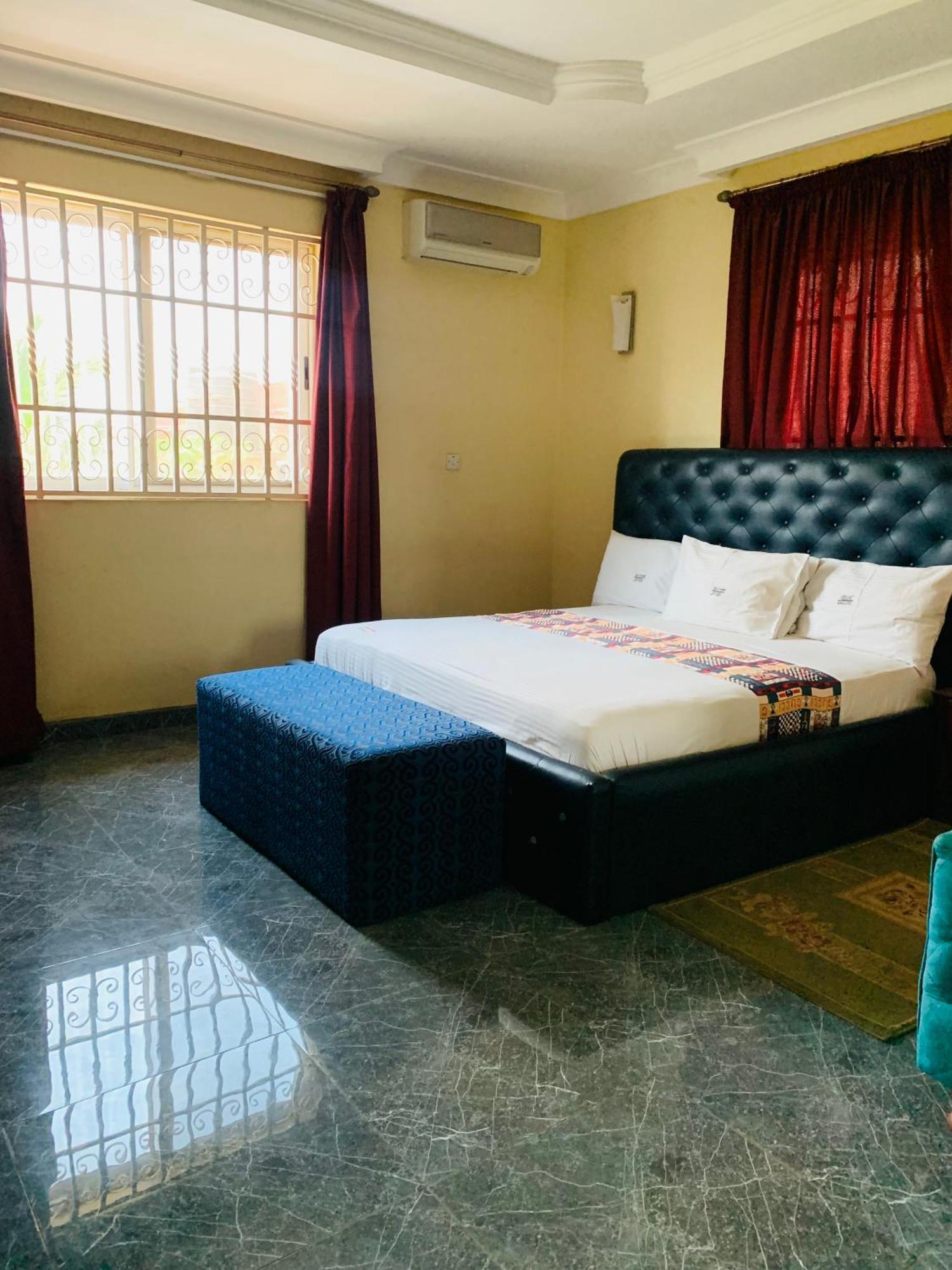 Dawhwenya Dc Ambassadors Hotel מראה חיצוני תמונה