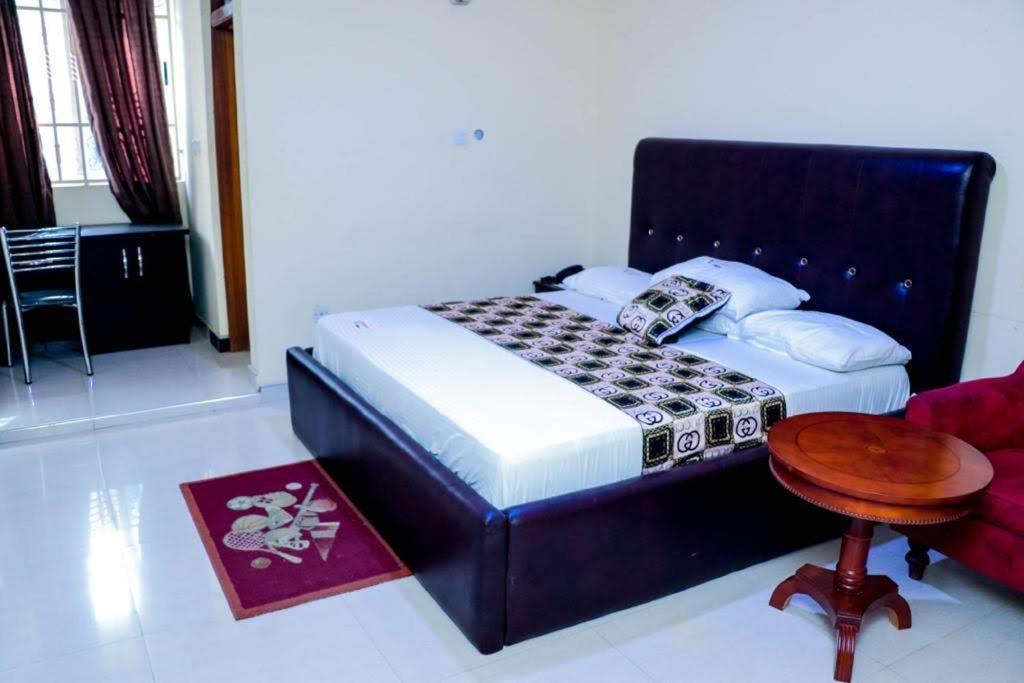 Dawhwenya Dc Ambassadors Hotel מראה חיצוני תמונה